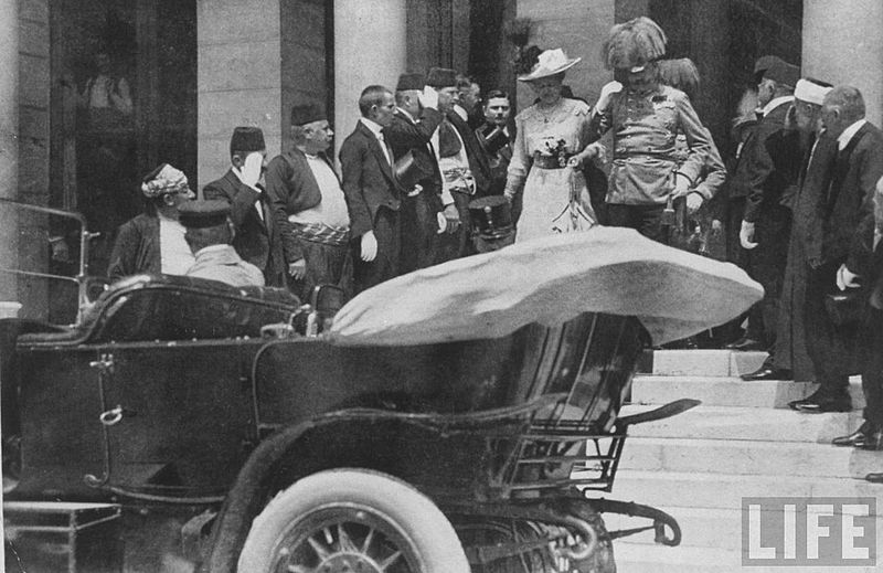 File:Franz Ferdinand & Sophie Leave Sarajevo Guildhall.jpg