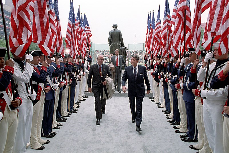 File:President Ronald Reagan passing through a Military Honor Guard at Independence Hall.jpg